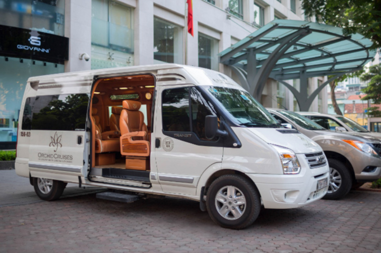 9 Things to Know Before Hiring a Limousine Van Limousine Van